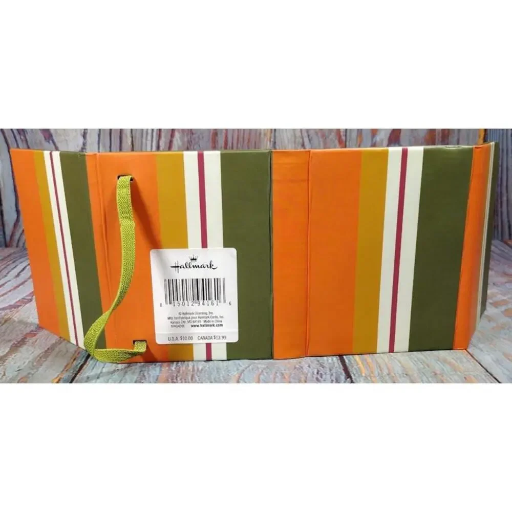 Hallmark Foldable Four-Panel Picture Frame with Autumn‎ Theme